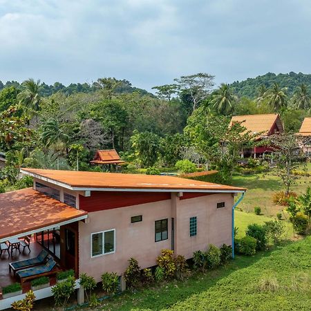 Piman Pu Villa Koh Jum Exteriör bild